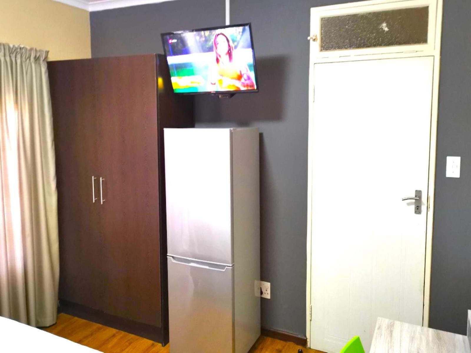 Meadowbrook Guesthouse Pretoria-Noord エクステリア 写真