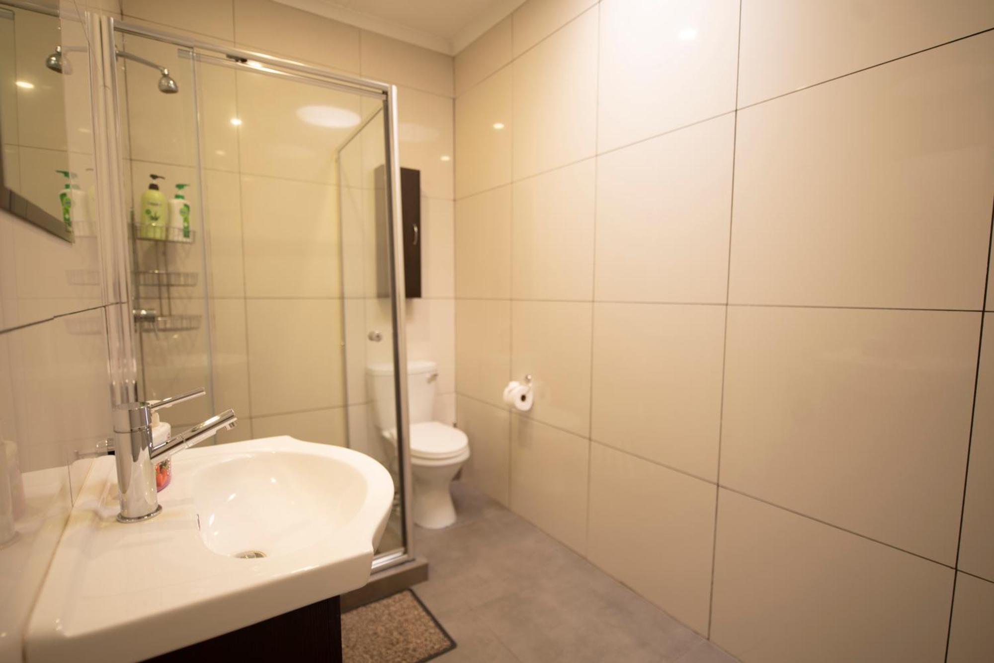 Meadowbrook Guesthouse Pretoria-Noord エクステリア 写真