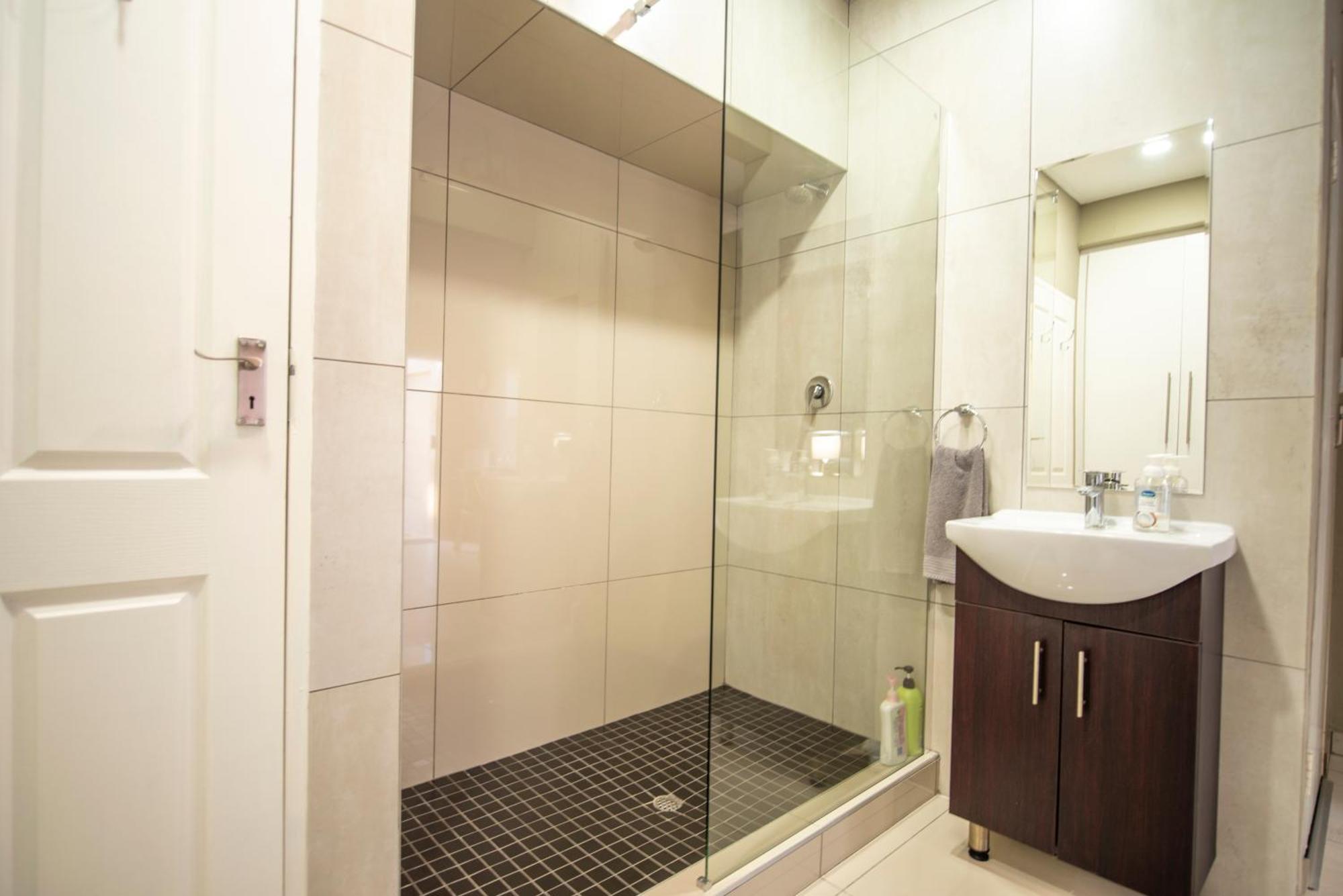 Meadowbrook Guesthouse Pretoria-Noord エクステリア 写真