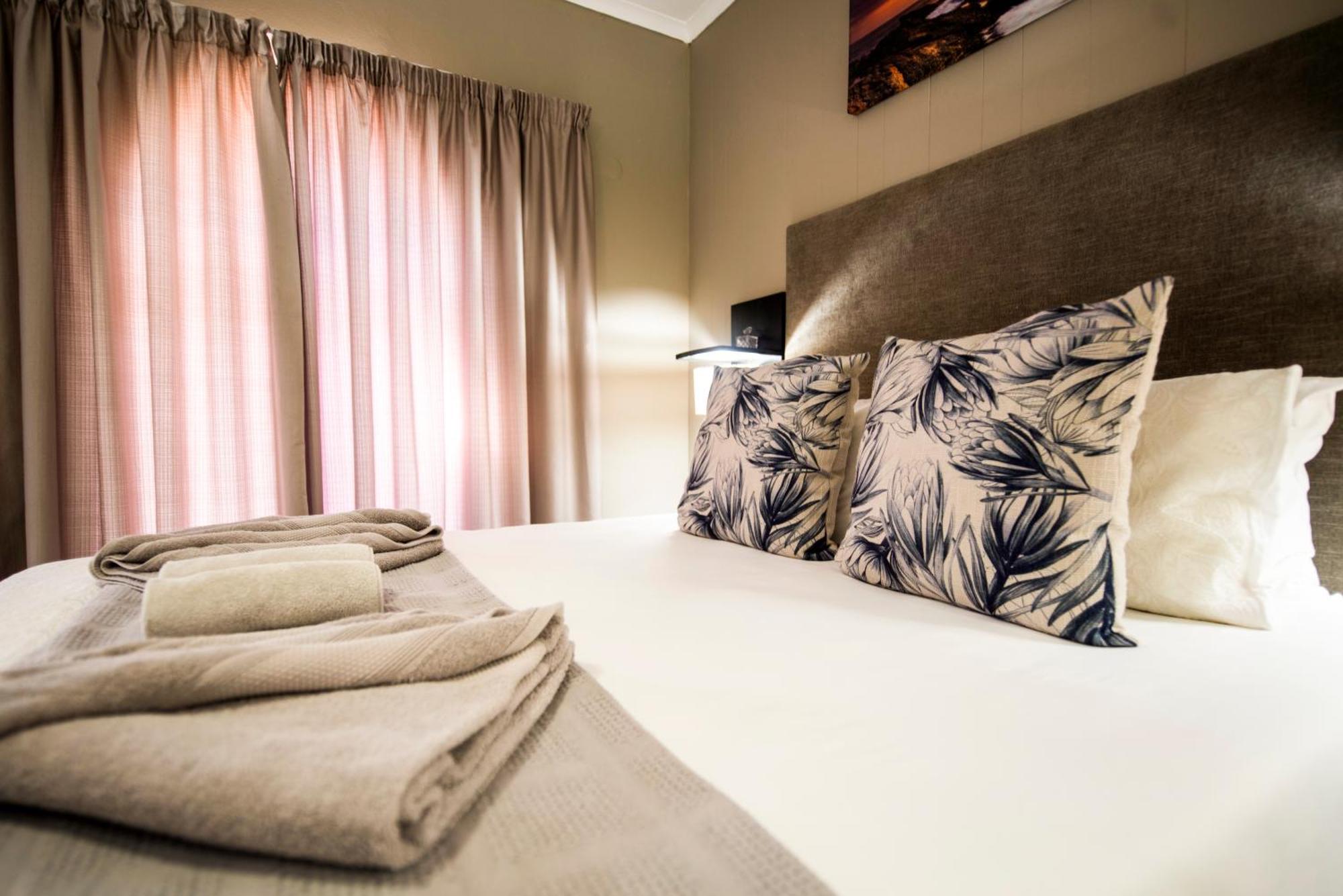 Meadowbrook Guesthouse Pretoria-Noord エクステリア 写真